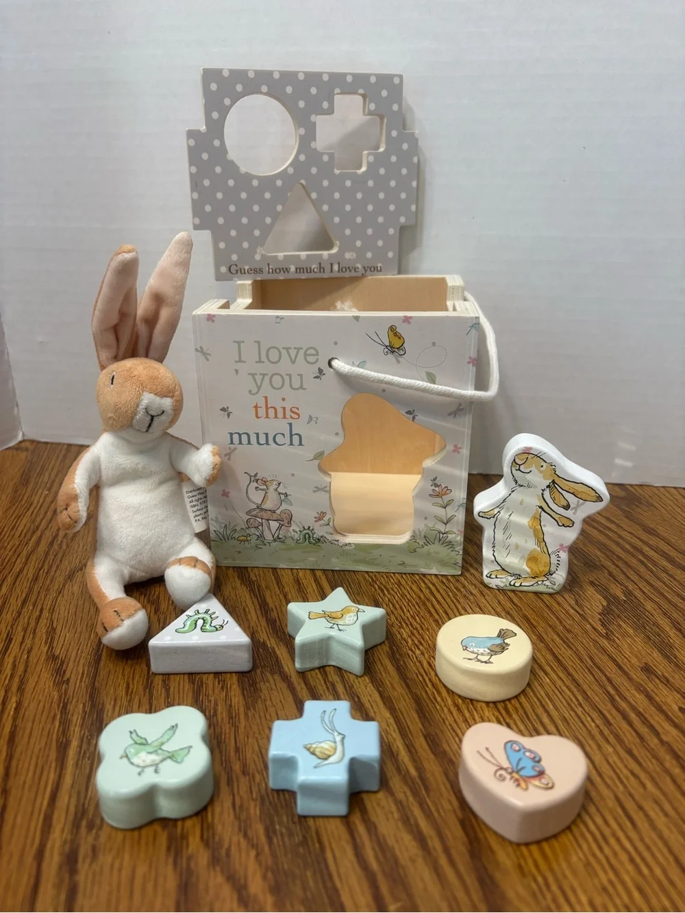 Guess How Much I Love You Shape Sorter and Plush Toy Set - EUC